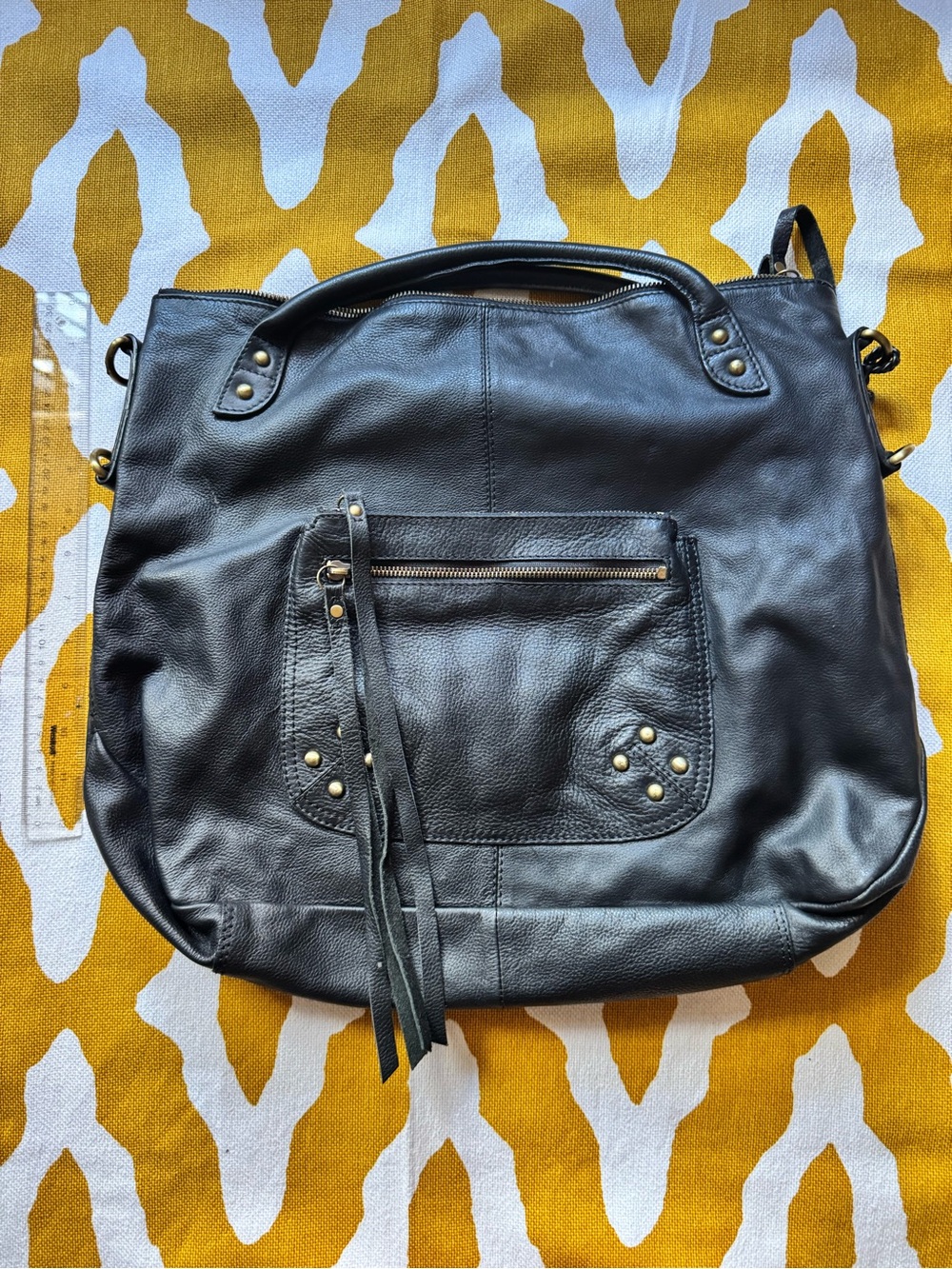 Isabella Fiore Black Leather Shoulder Bag with Front Zip Pocket